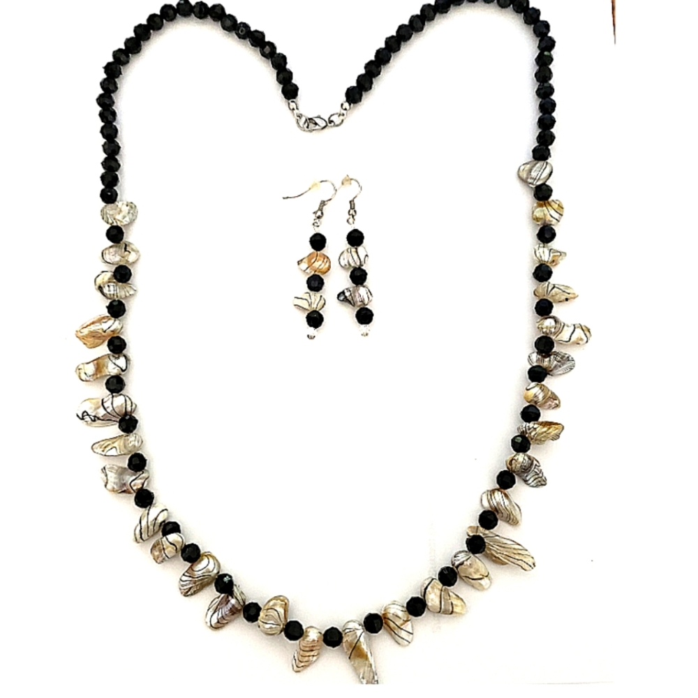 Fashion Jewelry Necklace Earrings Set Beaded Zebra Striped Baroque Pearls